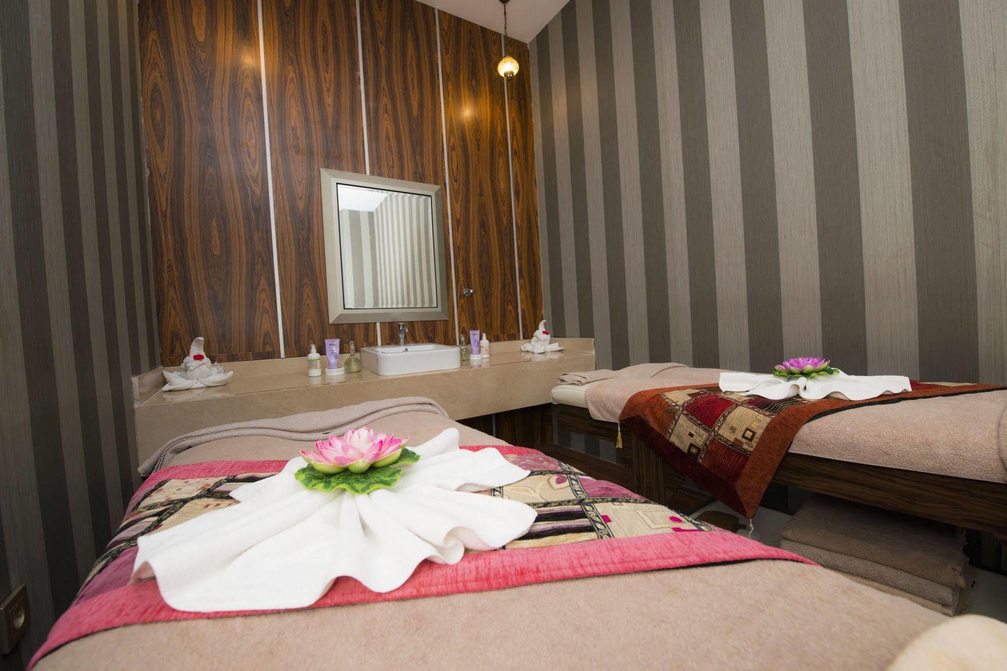 Manesol Fuar Otel İstanbul Dış mekan fotoğraf